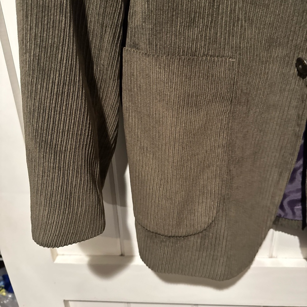 Men's Classic Corduroy Blazer in Olive - Picture 6 of 7